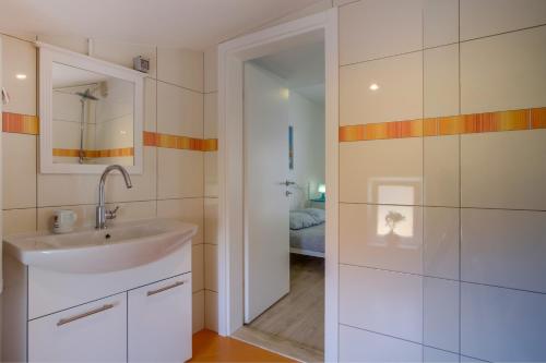 Three-Bedroom Apartment with Terrace image 10