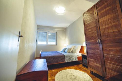 Apartments with a parking space Imotski, Zagora - 16072