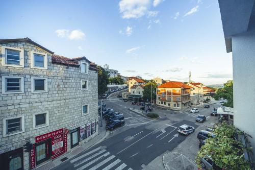 Apartments with a parking space Imotski, Zagora - 16072