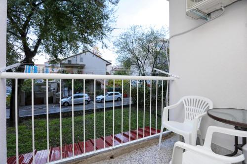 Apartments with WiFi Split - 16079 - image 12