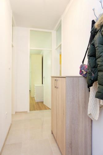 Apartments with WiFi Split - 16079 - image 14
