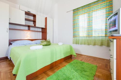 Holiday house with a parking space Gornji Tucepi Makarska - 16113 - image 4