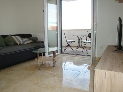 Two-Bedroom Apartment with Balcony and Sea View room in Apartments with parking space Supetar Brac - 16130