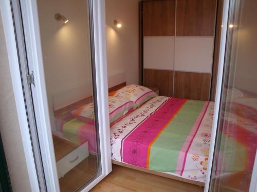 Two-Bedroom Apartment with Balcony and Sea View image 7