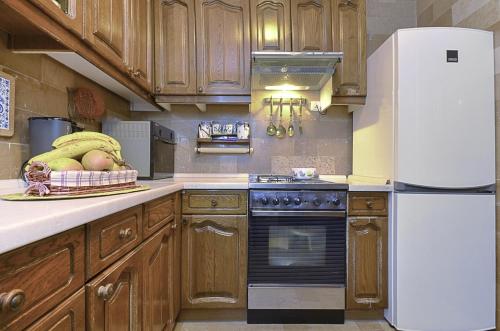 Four-Bedroom Holiday Home image 8
