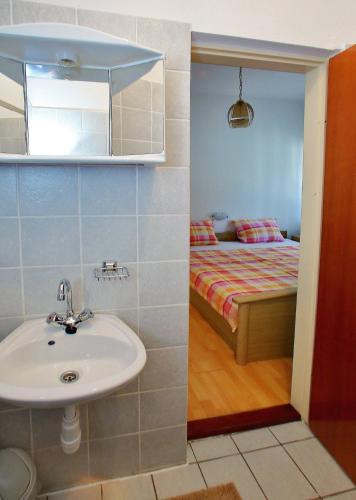 Apartment with Terrace image 7