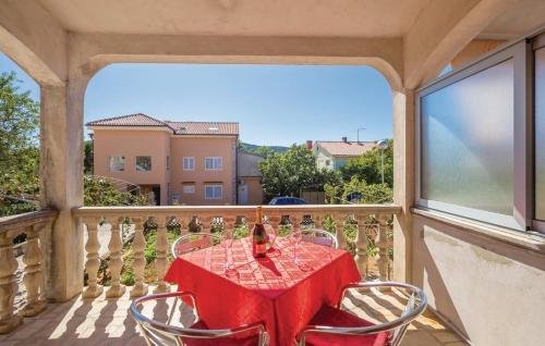 Apartments with a parking space Cres - 16178 - image 3