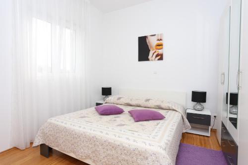 Apartments by the sea Trogir - 16210 - image 7