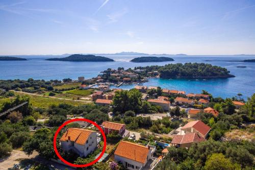  Apartments by the sea Prizba, Korcula - 16268, Pension in Blato