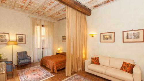 Domus Minervae - image 10