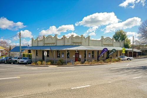 . The Commercial Quarters
