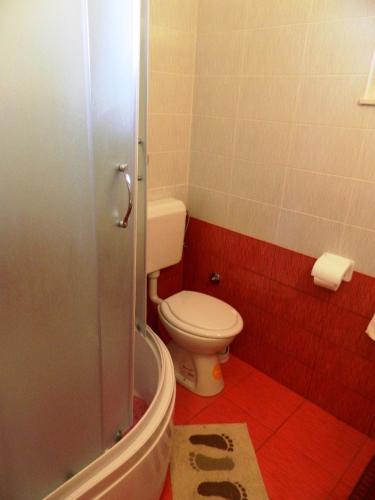 Two-Bedroom Apartment with Terrace image 5