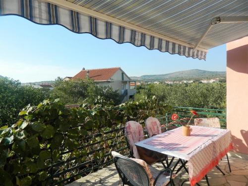 Two-Bedroom Apartment with Terrace image 2