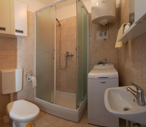 Apartments with WiFi Split - 15887 - image 4