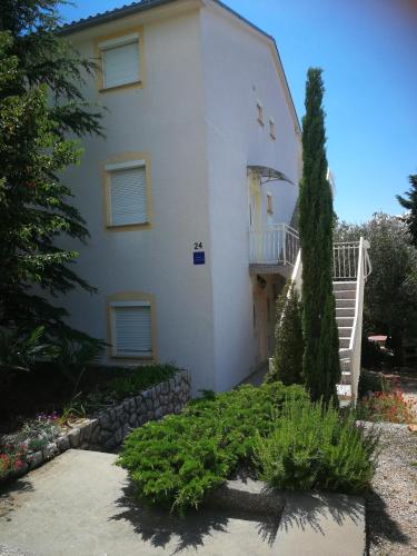  Apartments with a parking space Novi Vinodolski - 15823 in Novi Vinodolski