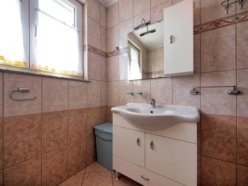 Two-Bedroom Apartment with Terrace and Sea View image 4