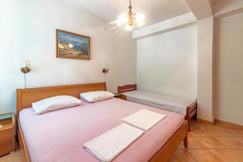 Apartments and rooms with parking space Hvar - 15706 - image 10