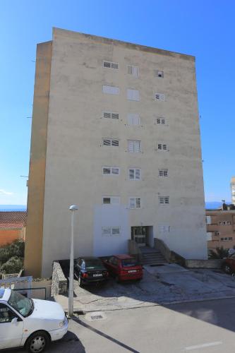  Apartments with a parking space Makarska - 15841 in Makarska
