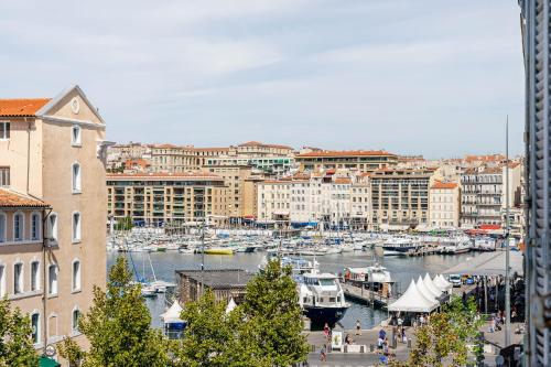 T2 Chic, Vue Vieux-Port et Notre Dame, Atypique, Calme, Clim, 48M2, Accès autonome avec code, Marseille (fotografie 6)