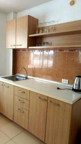 K2 Seaside Suites - 주방
