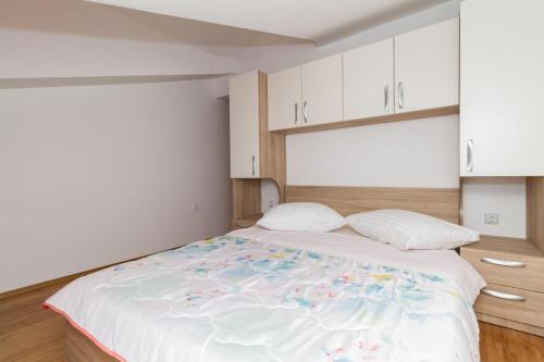Apartment Vodice 16249c - image 7
