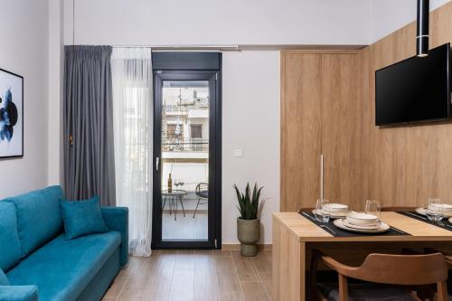 Deluxe Suite room in Empress Luxury Residences