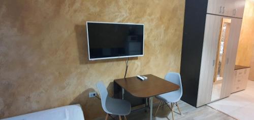 Bijou apartment - image 11
