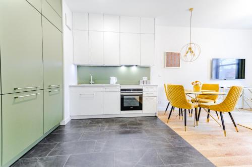 Apartment image 10