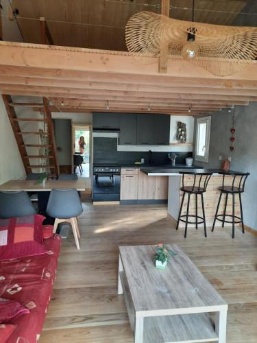 Studio 40 m 2 près St Guilhem le désert et rivière