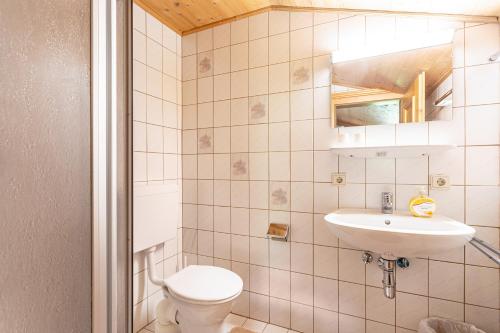 Fürdőszoba, Ferienwohnung Weissbacher in Sankt Martin Bei Lofer