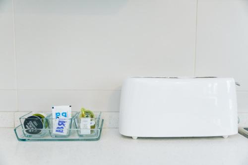 The Lucky Flats - Artilleros - image 3