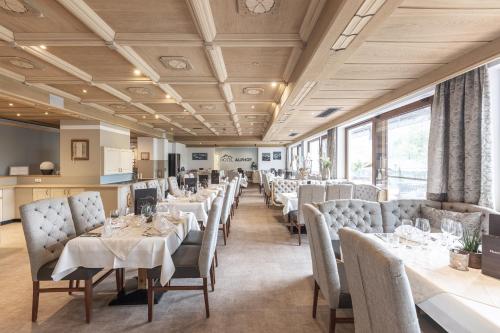 Hotel Alphof Stubaital 2