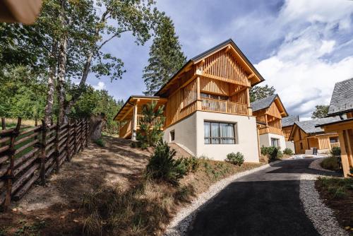 Hideaway Hotel Montestyria Chalets & Suiten