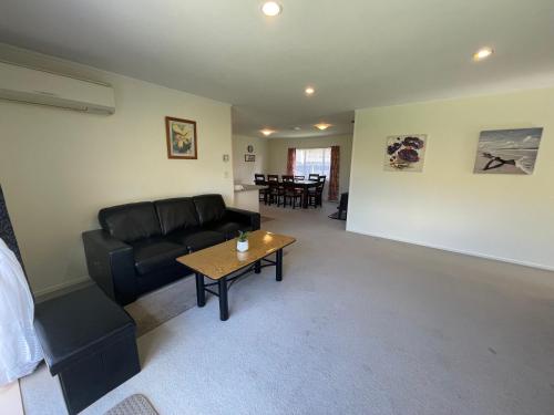 Perfect for Large Group-Near Redwood Forest in ลินมอร์