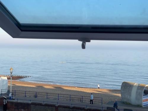 Picture of "The Quirky" Seafront Apartment