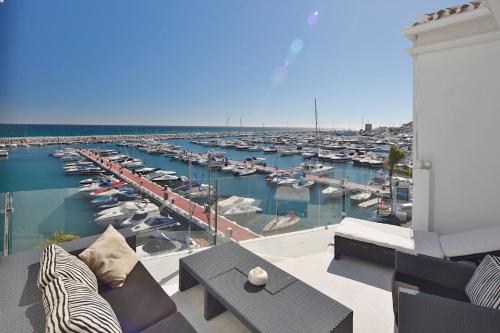 306 -Luxury Selection- Puerto Banus Marbella Front Line Penthouse