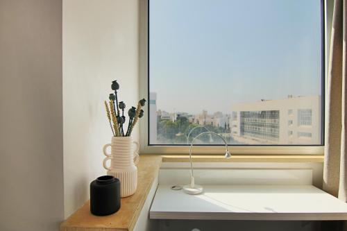 Kilátás, Phaedrus Living: Luxury Suite Nicosia 503 in Városközpont