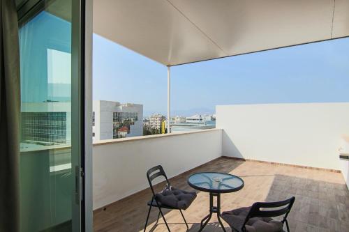 Erkély/terasz, Phaedrus Living: Luxury Suite Nicosia 503 in Városközpont