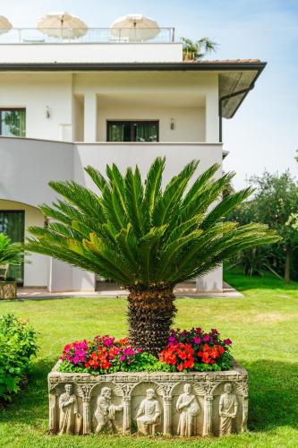 حديقة, Hotel Arena in لوجانا دي سيرميوني