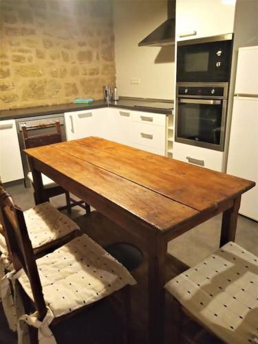 Konyha, El Desván del Campanero apartamento con jardín (El Desvan del Campanero apartamento con jardin) in Murillo de Gállego
