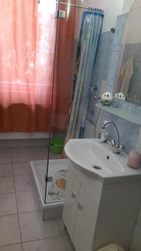 Veronica Fejer Apartment - main image