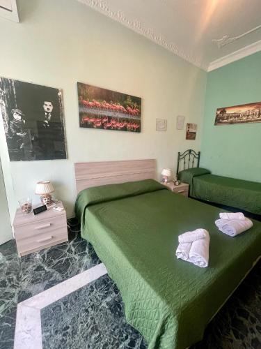 Maya's Apartment close to Ballarò Market and Central station, Palermo
