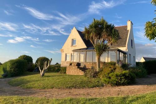 B&B Plouezoc'h - Kermartin - Maison de famille avec vue sur la baie de Morlaix - Bed and Breakfast Plouezoc'h