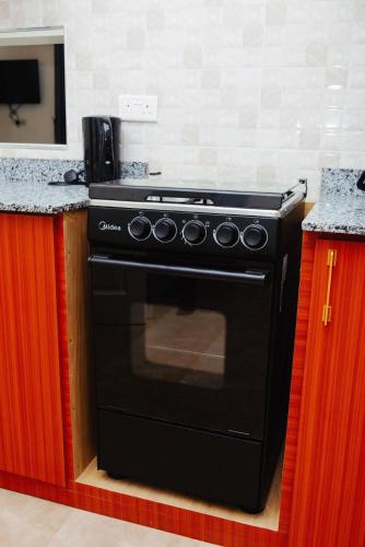 William Ofori-Atta Fie in เทซาโน