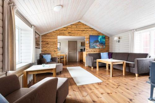 Traditional One-Bedroom Cottage