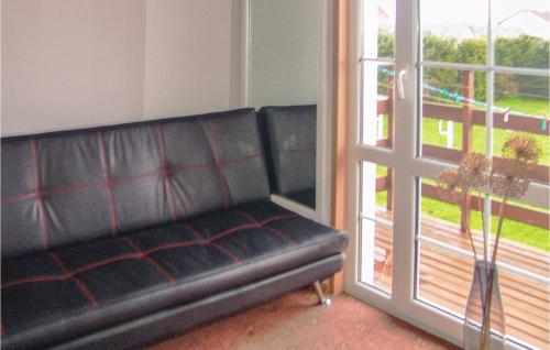 Four-Bedroom Holiday Home in Ustronie Morskie - image 3