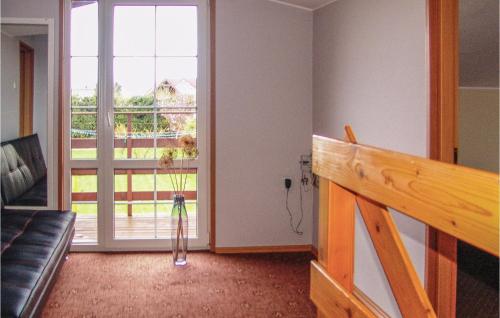 Four-Bedroom Holiday Home in Ustronie Morskie - image 7