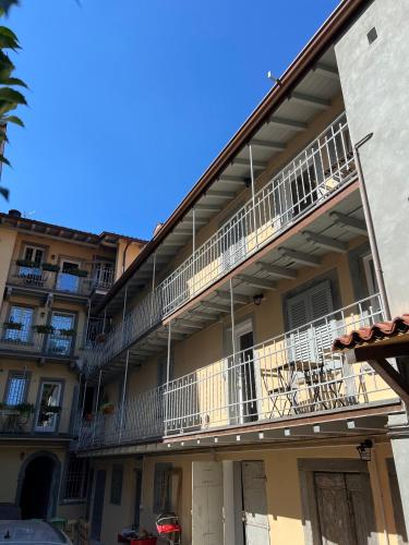 Borgovivo Loft Modern Apartments Bergamo City Center - image 5