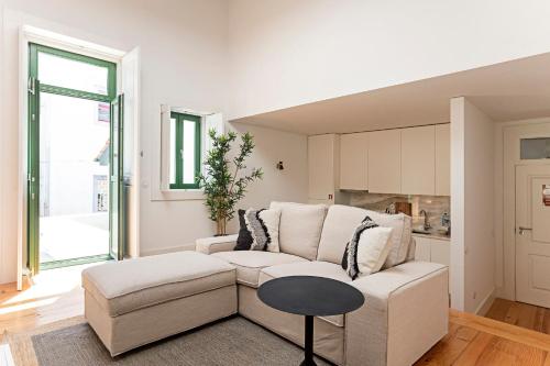 D. João IV Apartments by LovelyStay 1
