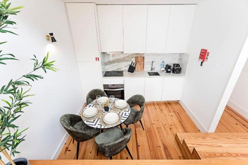 D. João IV Apartments by LovelyStay 3